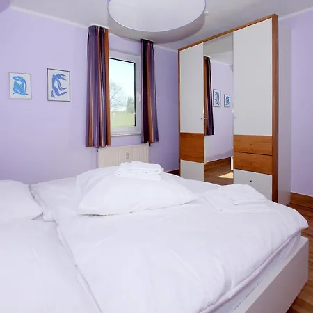 Strandhaus Moenchgut Ferienwohnung 12 Mit Sauna- Und Schwimmbadnutzung Im Ahoi Sellin Apartamento Lobbe